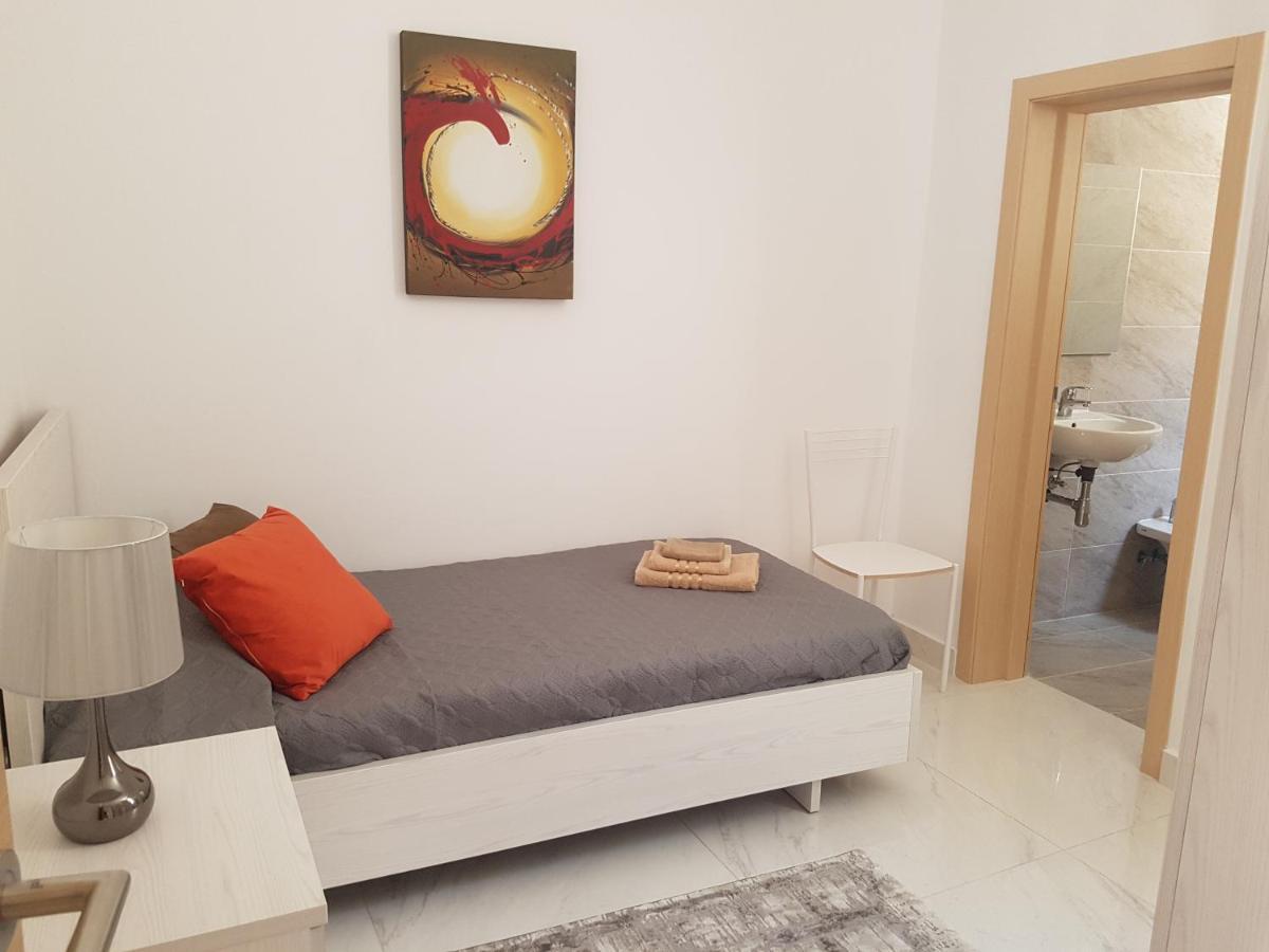 Ac1- Prime Location 3 Bedroom Apt In St.Julian'S St. Julian's Zewnętrze zdjęcie